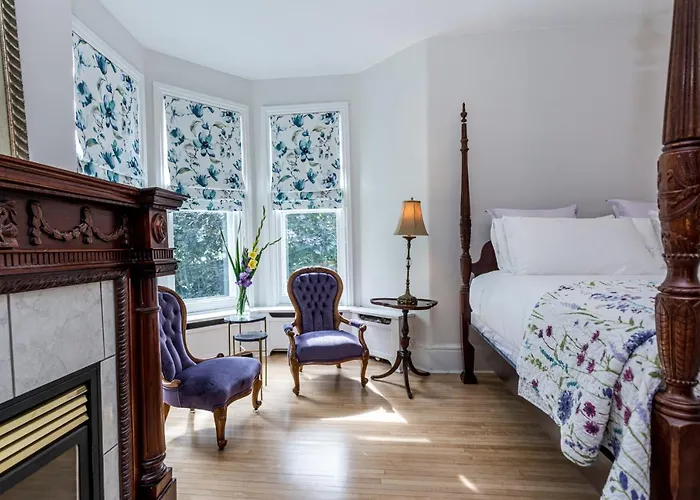 Best Hotels in Downtown Kingston, Canada