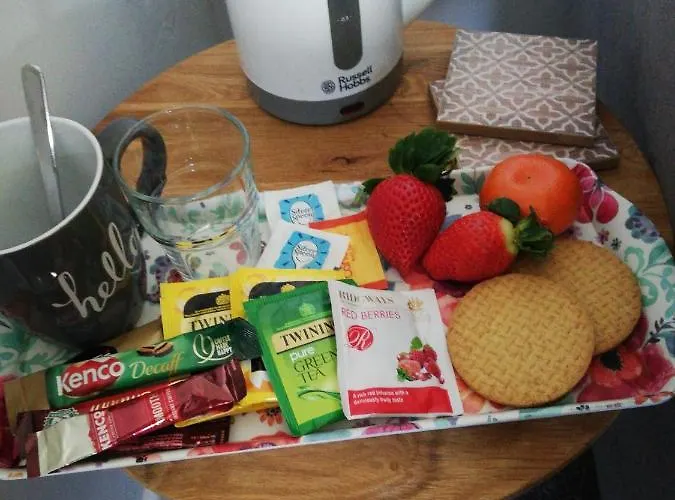 Top Hotels in Llantrisant Pontyclun for Countryside Bliss