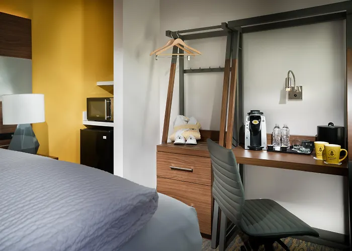 Top Hotels in Downtown San Diego