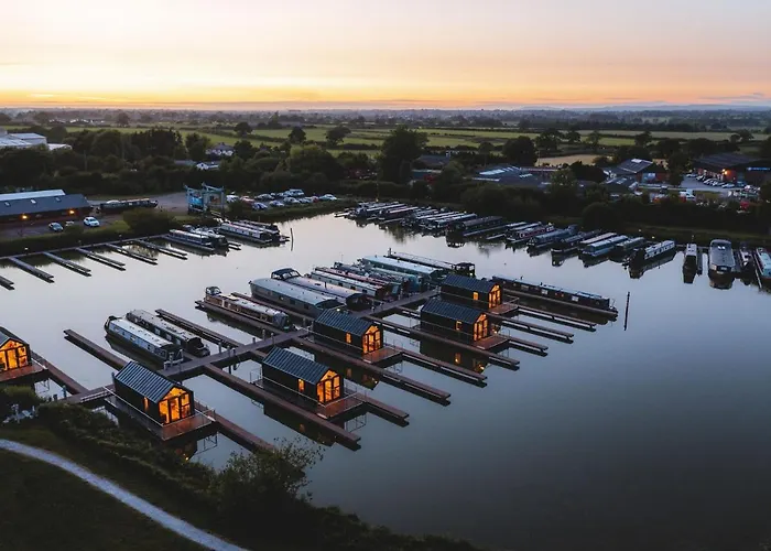 Best Affordable Hotels in Tattenhall Village