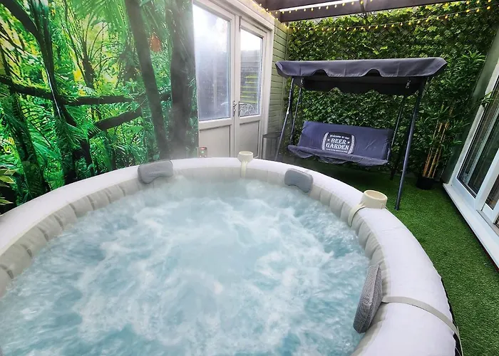 Top Hotels Near Iconic Wembley Stadium