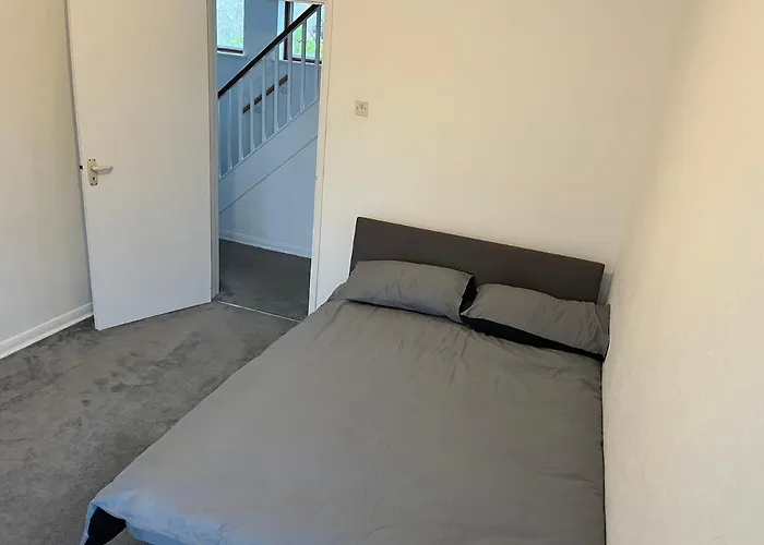 Top Hotels in Charming Upminster, Essex