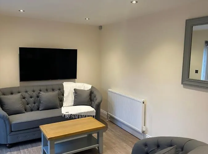 Exceptional Accommodations in Shepperton