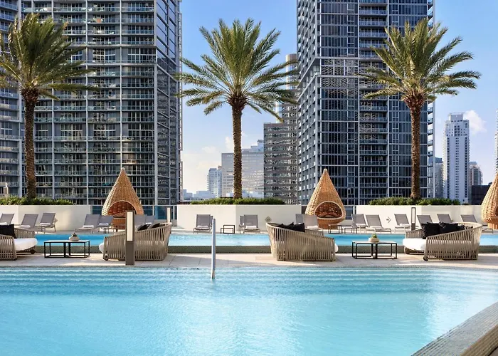 Top Continental Hotels in Miami, FL