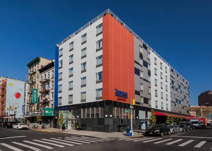 Top Marriott Hotels for Your Stay in Manhattan