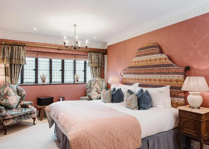 Top Hotels in Edenbridge Area for Every Traveler