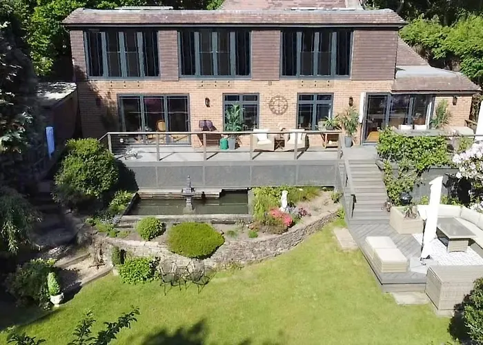 Top Hotels near Hindhead Surrey for Every Budget