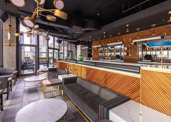 Best 18+ Hotels in Windy City Chicago