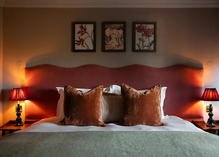 Top Hotels Close to Micklefield Hall Rickmansworth