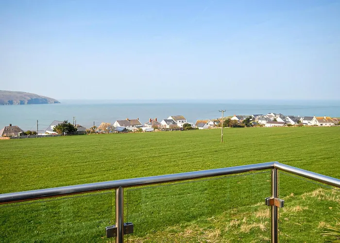 Top Hotels in Towyn North Wales