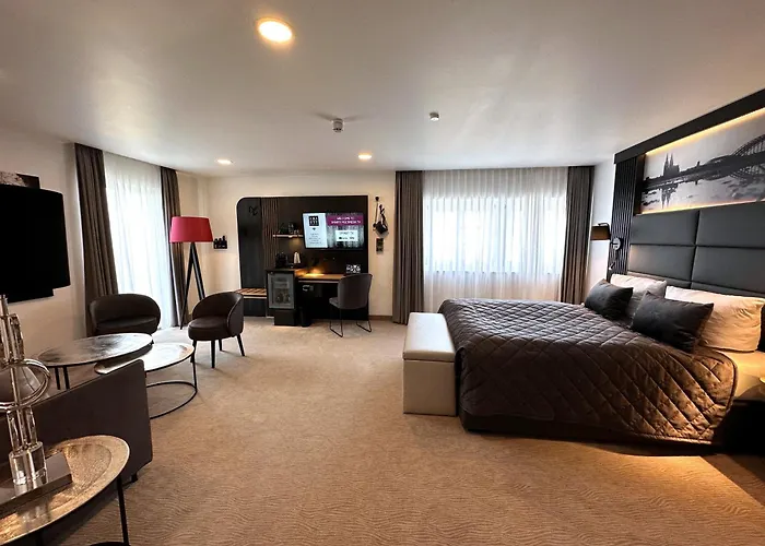 Top Hotels in Eigelstein, Köln