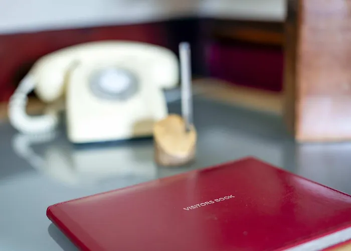 Affordable Accommodations in Clovelly's Seaside Haven