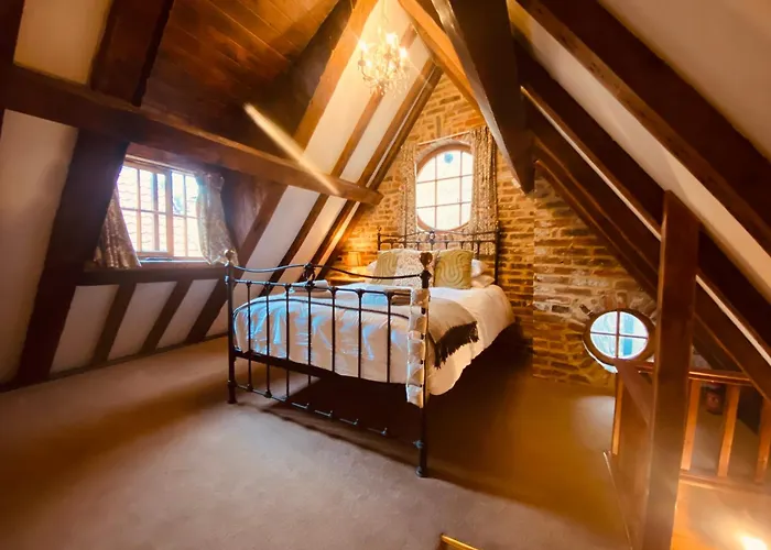 Top Hotels Near Whitby UK for a Seaside Escape