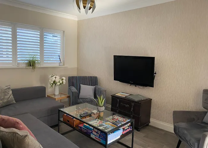 Best Cheap Hotels in Lancing, UK