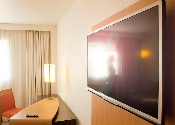 Best Luxury Accommodations in Worsley, United Kingdom