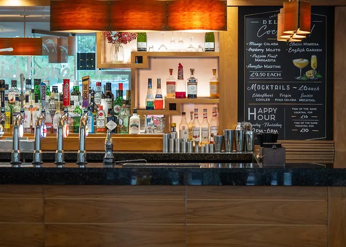 Top Hotels Near Plympton for Your Perfect Stay