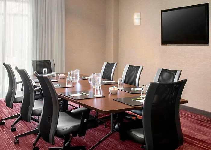 Top Hotels in Phoenix for Unforgettable Stays