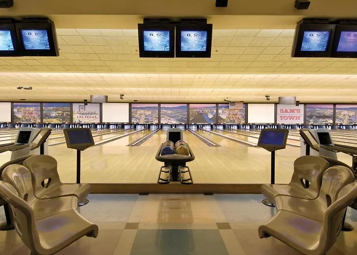 Best Las Vegas Hotels Offering Free Airport Shuttle