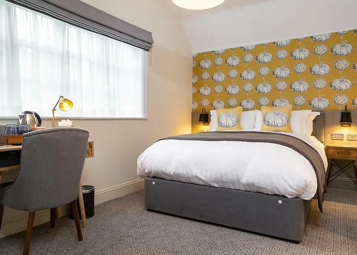 Top Harpenden House Hotels for Countryside Escape