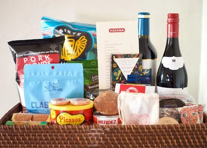 Top Hotels Near Six Flags Fiesta Texas